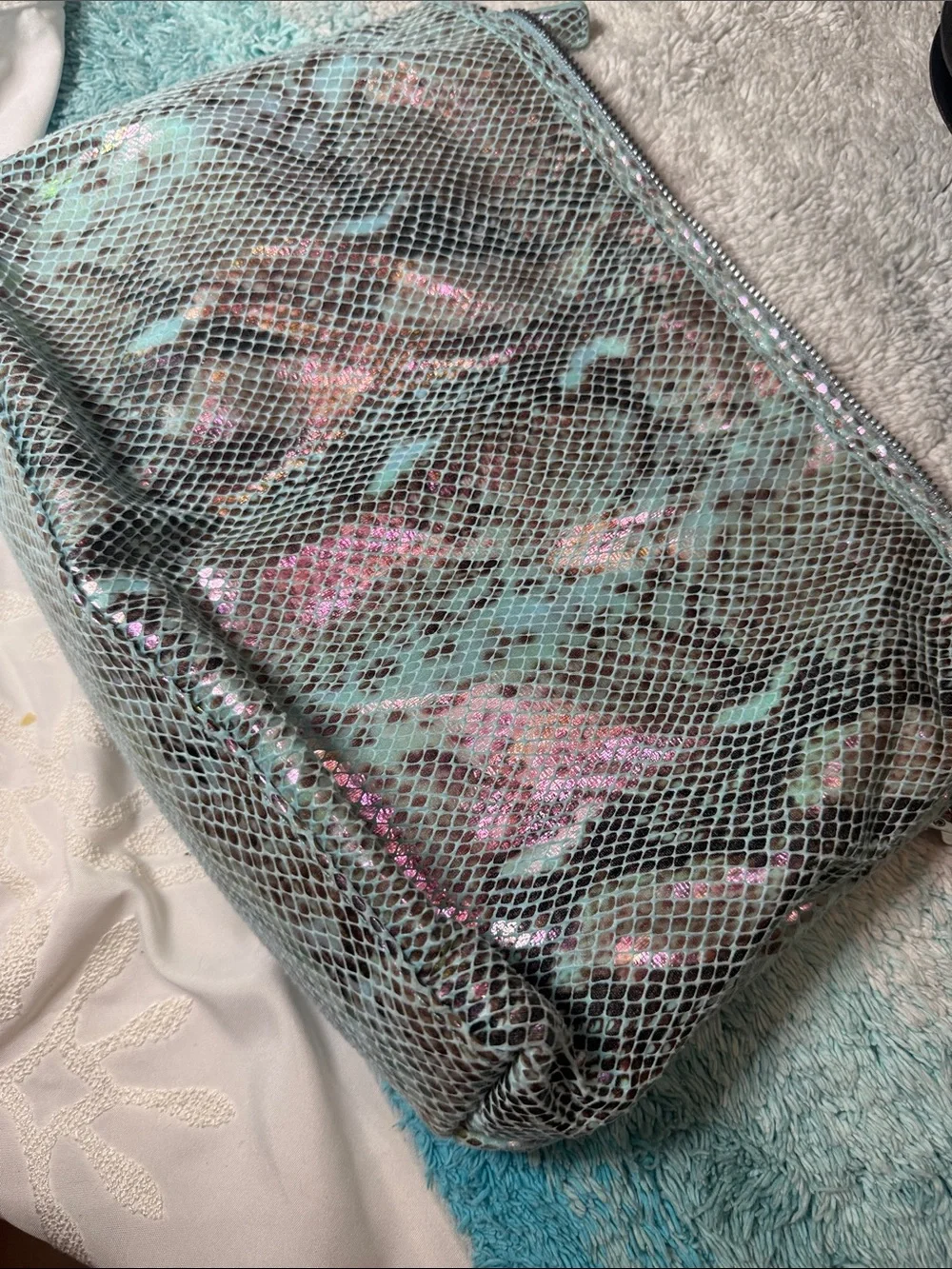 PurseN Litt Teal Snakeskin Getaway Wristlet Makeup Case